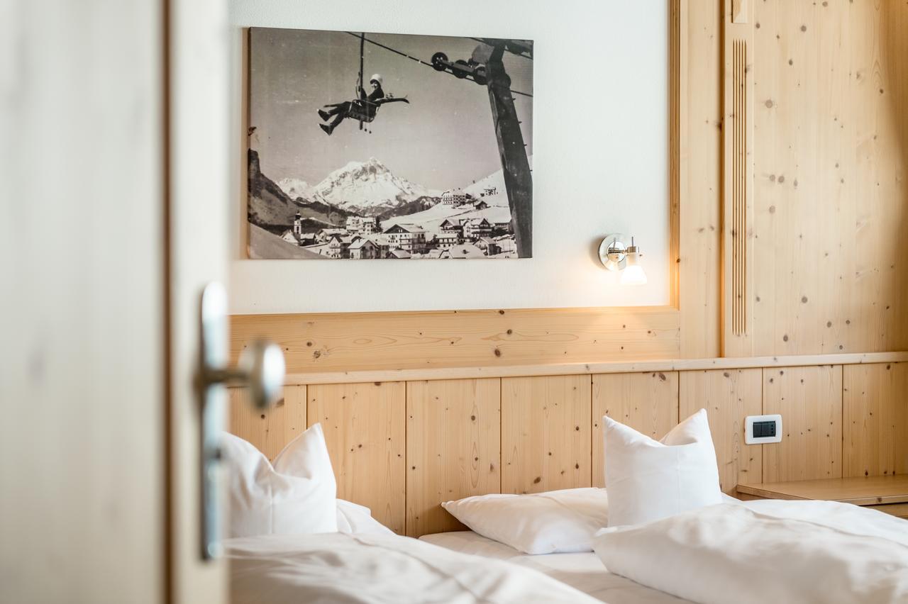 B&B - Hotel Ciasa Rue Blanch ซานกัสซิอาโน ภายนอก รูปภาพ