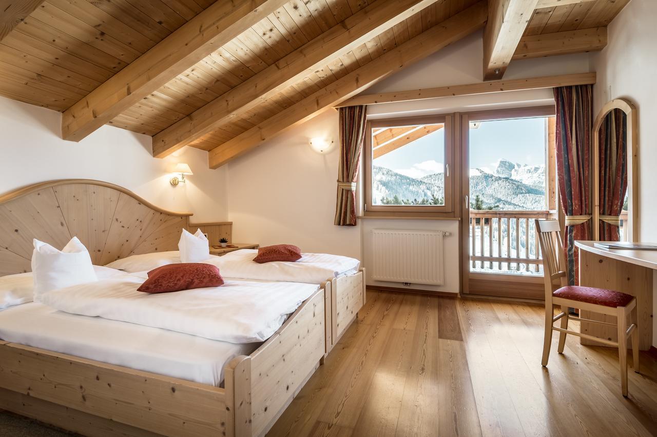 B&B - Hotel Ciasa Rue Blanch ซานกัสซิอาโน ภายนอก รูปภาพ